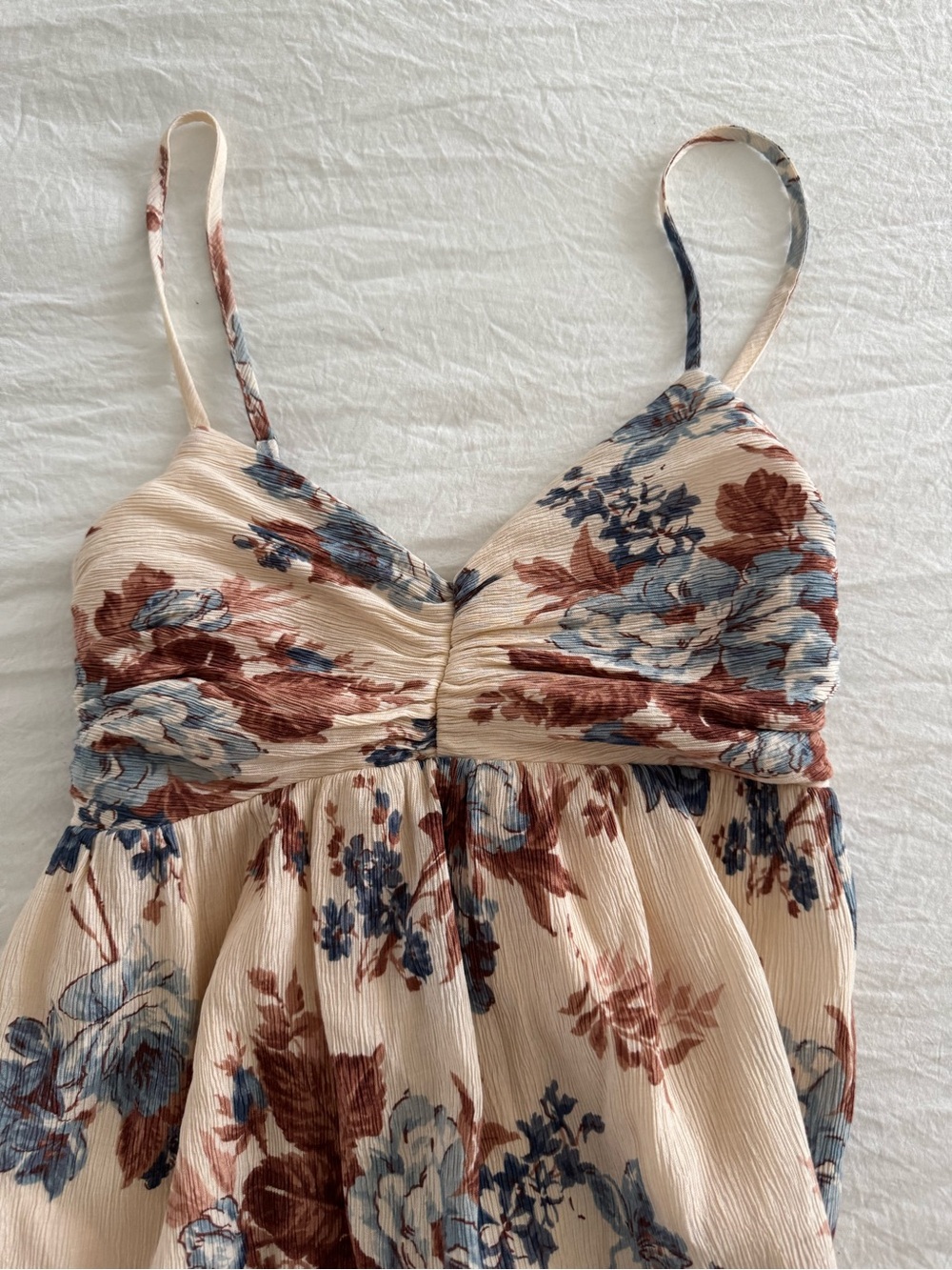 Abercrombie & Fitch Cream Smocked Maxi Dress with Blue & Rust Floral Print - Picture 4 of 10